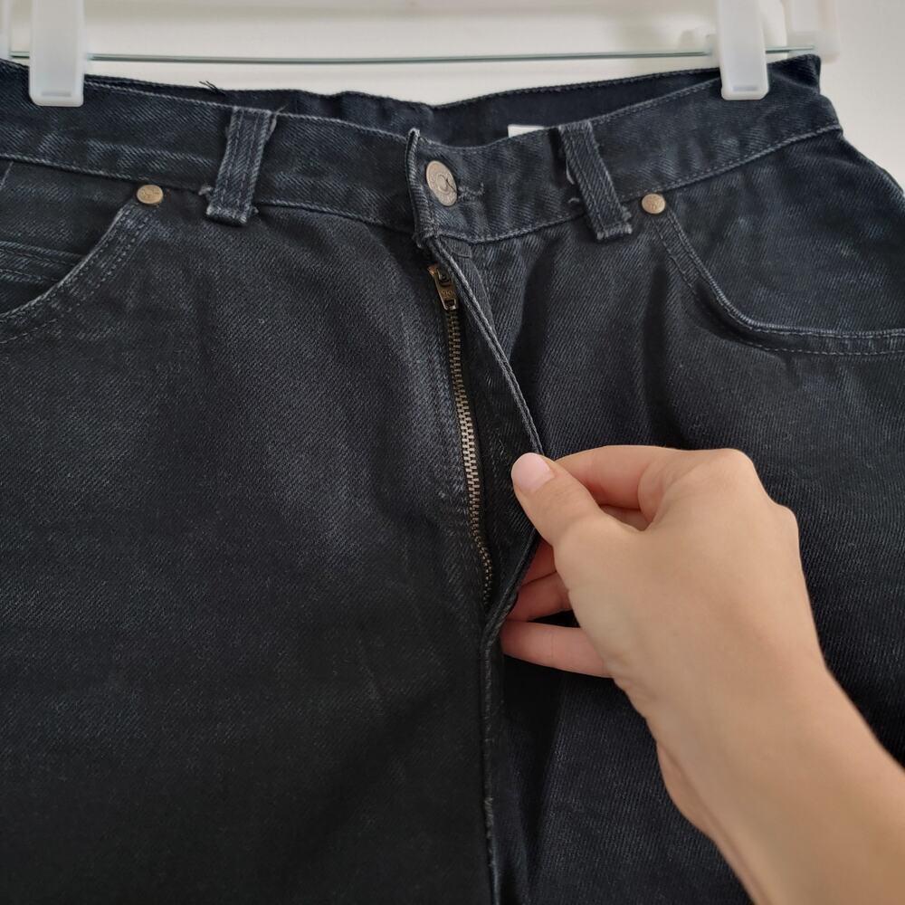 USA Vintage Levi Strauss Brown Tab High Rise Mom Fit Jeans Black Size 12 - Picture 3 of 4